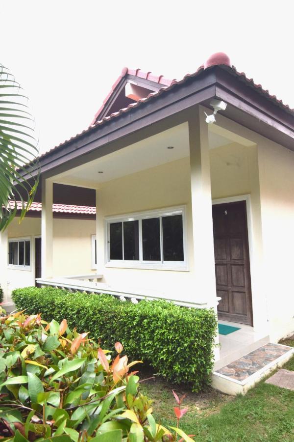 Phuket Airport Villa Ban Bo Han Eksteriør bilde